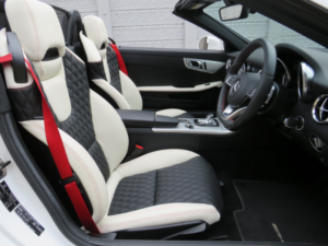 2016 Mercedes-Benz Slc Slc 200 Amg Line Roadster 9g Automatic * Two Tone Quilted Leather + Air Scarf + Folding Mirrors * in White — image 5