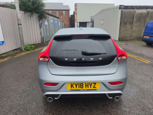 2018 Volvo V40 2.0 D4 R-Design Pro Euro 6 (s/s) 5dr in Silver — image 5