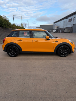 2015 MINI Hatch 1.2 One Hatchback 5dr Petrol Manual Euro 6 (s/s) (102 Ps) in Orange — image 6
