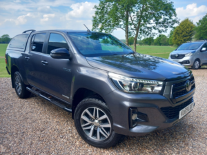 2019 Toyota Hilux 2.4 D-4d Invincible X in Grey — image 2
