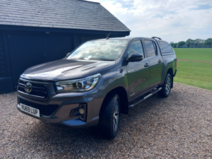 2019 Toyota Hilux 2.4 D-4d Invincible X in Grey — image 5