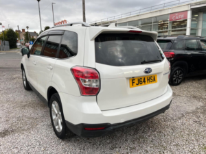 2015 Subaru Forester 2.0i-L Eyesight Auto AWD in White — image 4