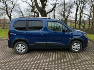 2020 Peugeot Rifter 4 SEAT Auto Wheelchair Accessible Disabled Access Vehicle Wav in Blue — image 2