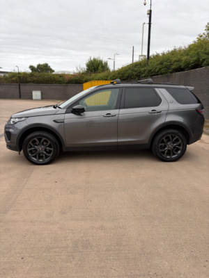 2018 Land Rover Discovery Sport 2.0 Td4 Landmark SUV 5dr Diesel Auto 4WD Euro 6 (s/s) (180 Ps) in Grey — image 2