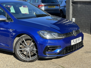 2018 Volkswagen Golf 2.0 Tsi R in Blue — image 4