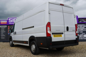 2023 Peugeot Boxer 2.2 Bluehdi 435 Professional Premium + L4 High Roof Euro 6 (s/s) 5dr in White — image 2