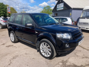 2014 Land Rover Freelander 2 2.2 Td4 Se Tech SUV 5dr Diesel Manual 4WD Euro 5 (s/s) (150 Ps) in Black — image 3
