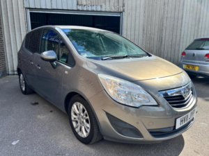 2011 Vauxhall Meriva 1.7 Cdti Exclusiv Auto Euro 5 5dr in Brown — image 2