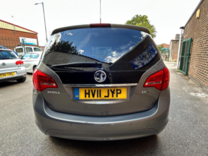 2011 Vauxhall Meriva 1.7 Cdti Exclusiv Auto Euro 5 5dr in Brown — image 5