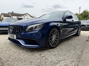 2019 Mercedes-Benz C Class 4.0 C63 V8 Biturbo Amg in Blue — image 4