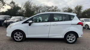 2012 Ford B-Max 1.4 Zetec Euro 5 5dr in White — image 4