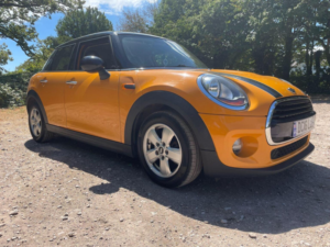 2016 MINI Hatch 1.5 Cooper Euro 6 (s/s) 5dr in Orange — image 2