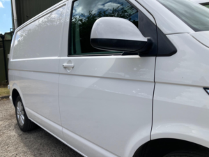 2021 Volkswagen Transporter 2.0 Tdi T30 Highline Fwd Swb Euro 6 (s/s) 5dr in White — image 5
