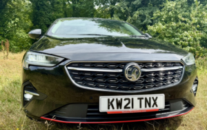 2021 Vauxhall Insignia 1.5 Turbo D*sri Grandsport*fsh-2kys-Nav-Dab-Ulez*stunning!* in Black — image 3