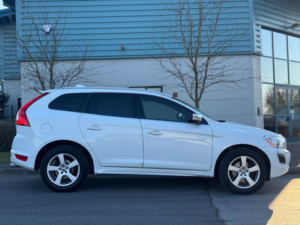 2012 Volvo Xc60 2.4 Xc60 R-Design D5 AWD Auto 4WD 5dr in White — image 5