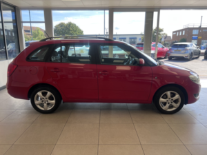 2013 Skoda Fabia 1.2 Tsi Se in Red — image 4