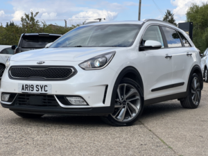 2019 Kia Niro 1.6 Gdi 4 in White — image 5
