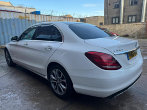 2015 Mercedes-Benz C Class 2.0 C350e 6.4kwh Sport (premium Plus) G-Tronic+ Euro 6 (s/s) 4dr in White — image 2
