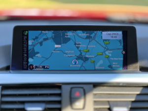 2015 BMW 4 Series 2.0 428i M Sport Auto Euro 6 (s/s) 2dr in Red — image 4