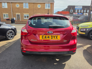 2014 Ford Focus 1.0t Ecoboost Titanium X Hatchback 5dr Petrol Manual Euro 5 (s/s) (125 Ps) in Red — image 5