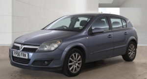 2006 Vauxhall Astra 1.8i 16v Design 5dr in Grey — image 2