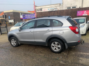 2009 Chevrolet Captiva 2.4i Ls Euro 4 5dr in Silver — image 4