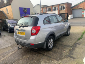 2009 Chevrolet Captiva 2.4i Ls Euro 4 5dr in Silver — image 5