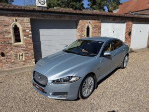 2012 Jaguar Xf 2.2 D Portfolio in Blue — image 2