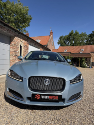 2012 Jaguar Xf 2.2 D Portfolio in Blue — image 6