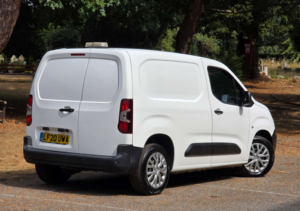 2020 Citroen Berlingo 1.5 Berlingo 1000 Enterprise Blue Hdi S/s in White — image 6