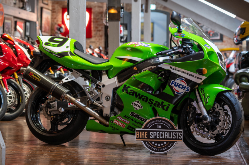 1998 Kawasaki Zx-7r *beautiful Condition* in Green — image 1