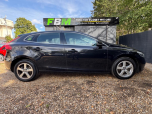 2013 Volvo V40 1.6 D2 Se Euro 5 (s/s) 5dr in Black — image 6