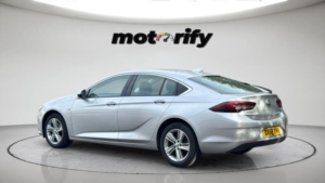 2018 Vauxhall Insignia 1.6 Turbo D Ecotec Tech Line Nav Grand Sport Euro 6 (s/s) 5dr in Silver — image 6