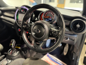 2018 MINI Hatch 2.0 Cooper S Steptronic Euro 6 (s/s) 3dr in White — image 2