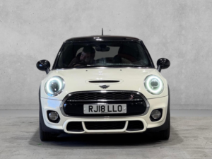 2018 MINI Hatch 2.0 Cooper S Steptronic Euro 6 (s/s) 3dr in White — image 5