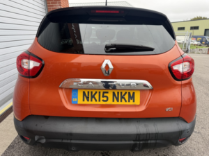 2015 Renault Captur 1.5 Dynamique S Medianav Dci 90 Stop & Start in Orange — image 5