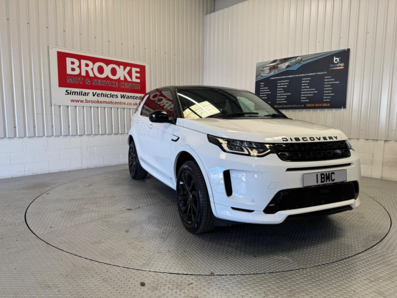 2021 Land Rover Discovery Sport 2.0 D165 Mhev R-Dynamic S Plus Auto 4WD Euro 6 (s/s) 5dr in White — image 1