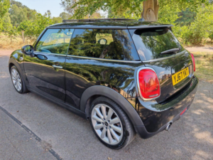 2018 MINI Hatch 1.5 Cooper Euro 6 (s/s) 3dr in Black — image 6