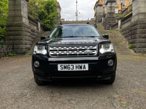 2014 Land Rover Freelander 2.2 Freelander Xs Td4 4WD 5dr in Black — image 4