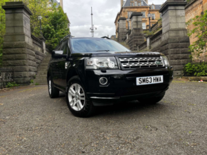 2014 Land Rover Freelander 2.2 Freelander Xs Td4 4WD 5dr in Black — image 5
