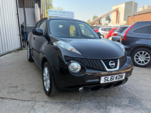 2011 Nissan Juke 1.6 Acenta Euro 5 5dr in Black — image 2