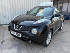 2011 Nissan Juke 1.6 Acenta Euro 5 5dr in Black — image 4