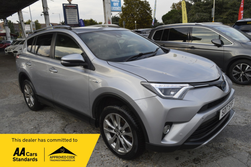 2017 Toyota Rav4 2.5 Vvt-H Excel in Silver — image 1