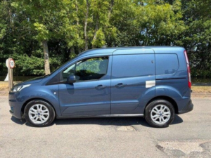 2022 Ford Transit Connect 1.5 240 Ecoblue Limited Auto L1 Euro 6 (s/s) 5dr in Blue — image 4