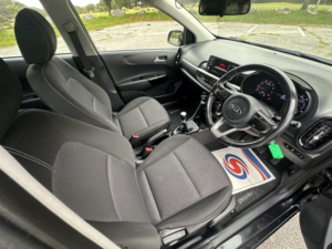 2018 Kia Picanto 1.25 2 5dr Man, Petrol, Black + Great First Car Or Runabout in Black — image 4
