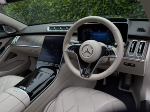 2024 Mercedes-Benz Maybach S Class 4.0 S580h V8 Mhev First Class Saloon 4dr Petrol Hybrid G-Tronic+ 4matic Euro 6 (s/s) (503 Ps) in Black — image 3