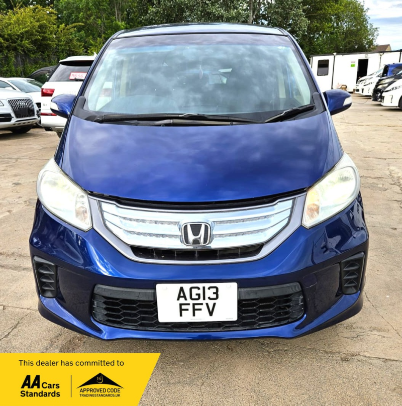 2013 Honda Freed 1.5l Hybrid-Automatic-7 Seats Family Car-Ulez/caz Pass-Free 18months Warranty & 12months Aa Breakdown in Blue — image 1