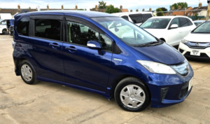 2013 Honda Freed 1.5l Hybrid-Automatic-7 Seats Family Car-Ulez/caz Pass-Free 18months Warranty & 12months Aa Breakdown in Blue — image 2