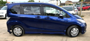 2013 Honda Freed 1.5l Hybrid-Automatic-7 Seats Family Car-Ulez/caz Pass-Free 18months Warranty & 12months Aa Breakdown in Blue — image 3