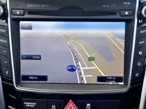 2014 Hyundai I30 1.6 Crdi Sport Nav in White — image 3